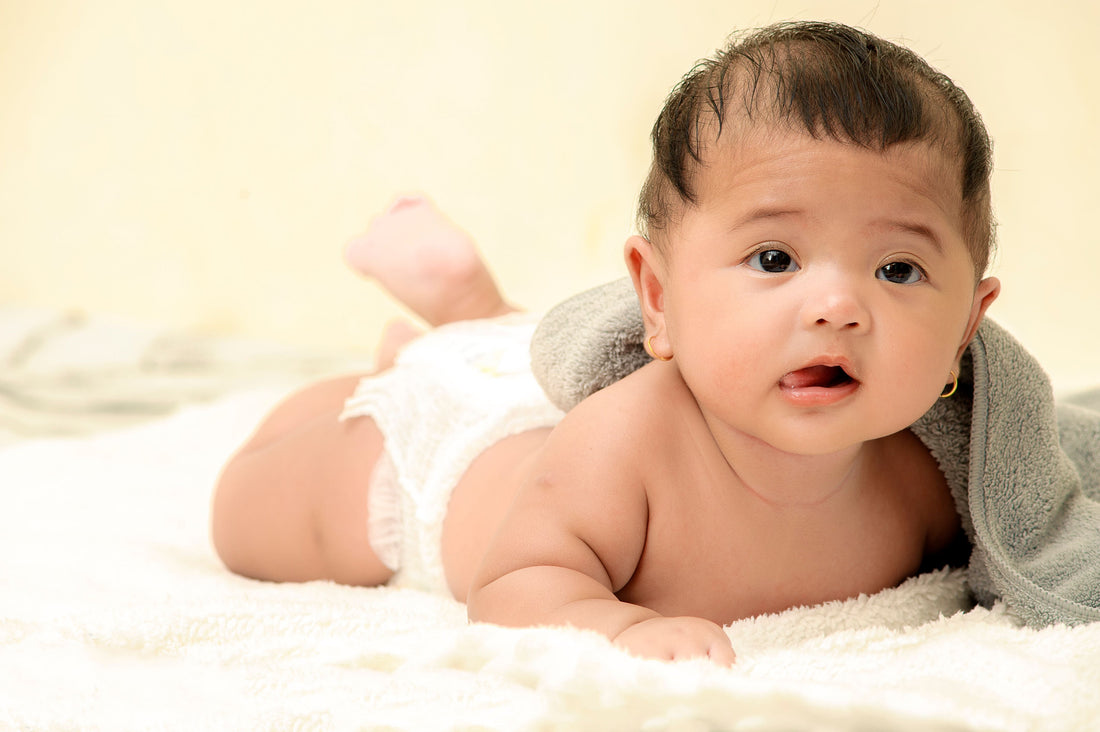 Newborn Diaper Materials Explained: What Is Inside a Baby Diaper?