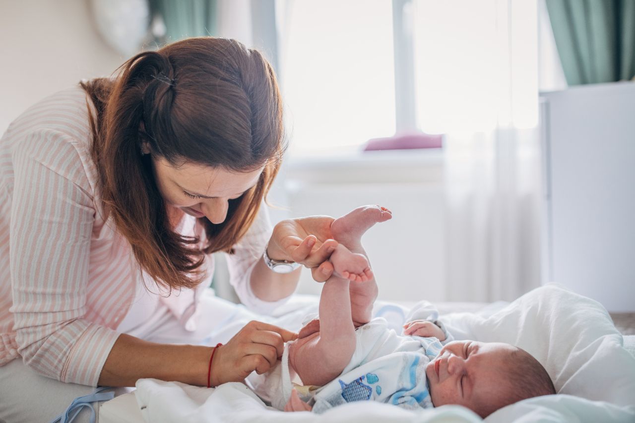 Signs You’re Using the Wrong Newborn Diapers for Your Baby
